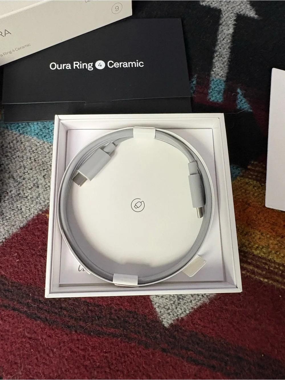 Oura Ring 4 - Ceramic White - Size 9